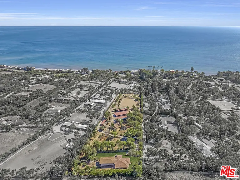 27349 1/2 Pacific Coast Hwy — Photo 1