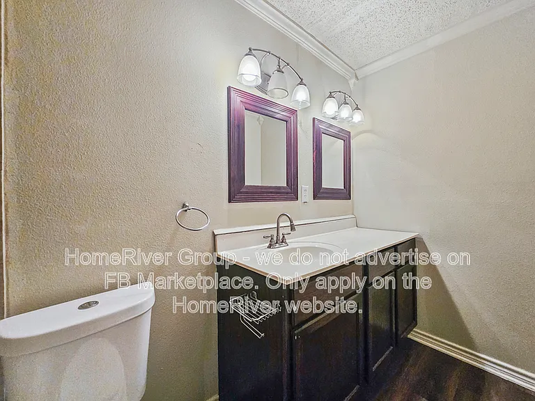 9839 Kelton Dr — Photo 10