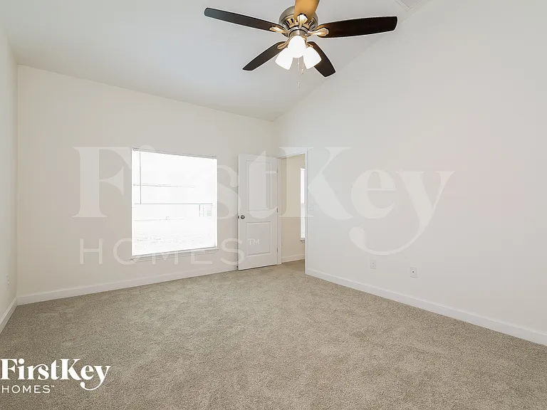 535 Cardinal Way — Photo 7