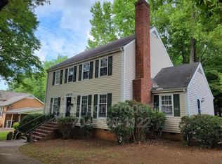 5843 Haddington Dr, Charlotte, NC 28215