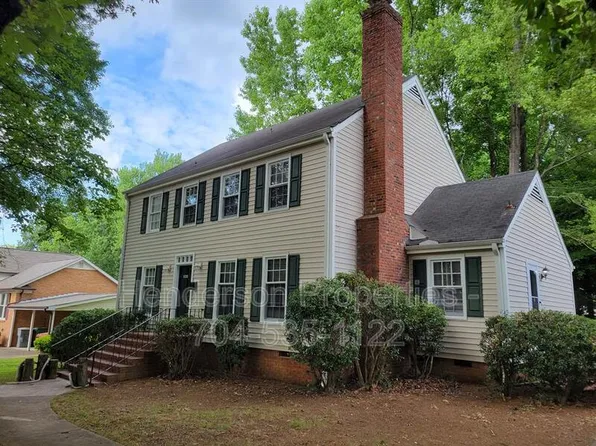 5843 Haddington Dr, Charlotte, NC 28215