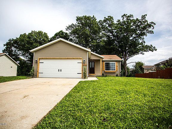4th image of 3762 Kimberly Ct SE