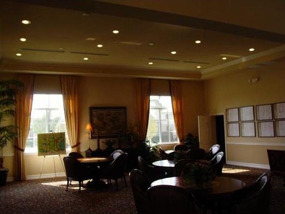 5th image of 2009 Nassau Dr