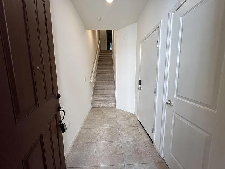 2762 Ferrara Cir — Photo 5