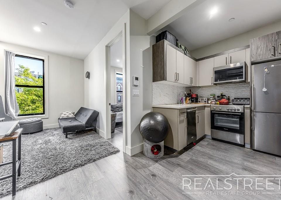 1st image of 772 Saint Johns Pl #3A