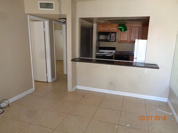 Living Room/Kitchen