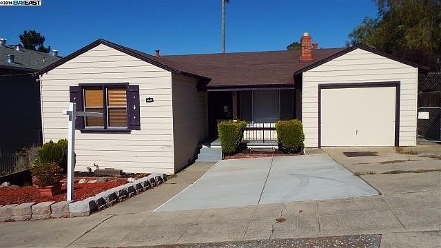 1st image of 24035 Carmelita Dr