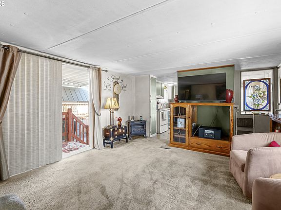 3rd image of 4915 Swegle Rd NE Unit 52