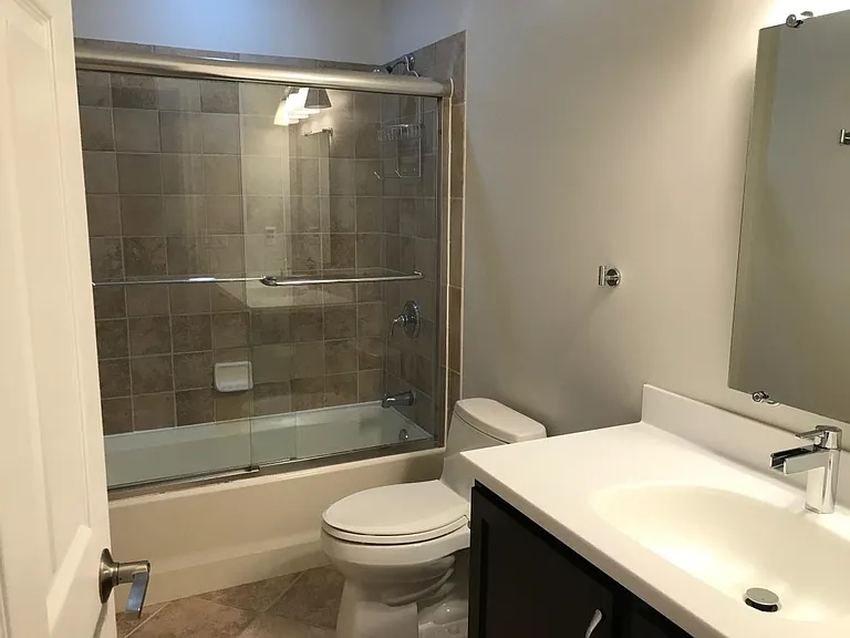 2nd Floor Bathroom