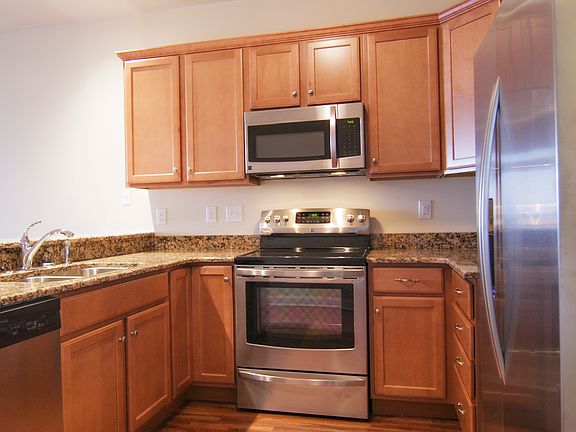 2nd image of 100 Taylor St Unit 307