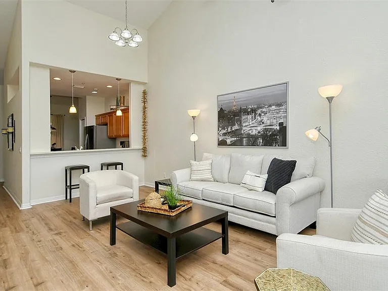 905 Fairway Cove Ln #205 — Photo 11