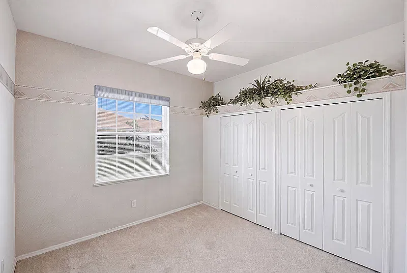 3 bed, 2015 sqft, $4,000 — Photo 4