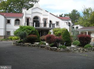 12331 Hatton Point Rd, Fort Washington, MD 20744