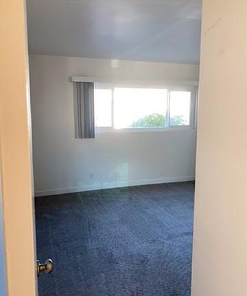 4th image of 2402 3rd St APT 205
