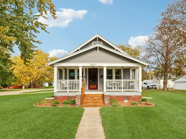 301 4th St SE, Altoona, IA 50009