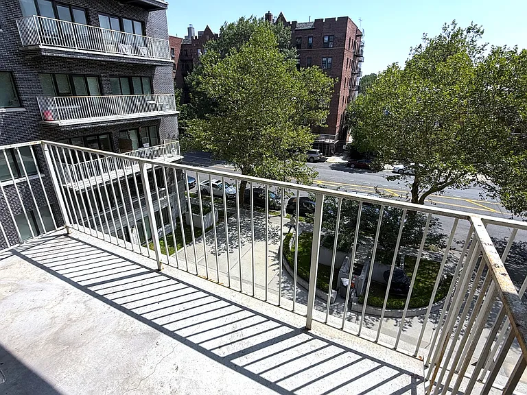1704 Ocean Ave #4F — Photo 4