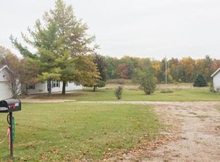 1655 Peterson Rd, Osseo, MI 49266