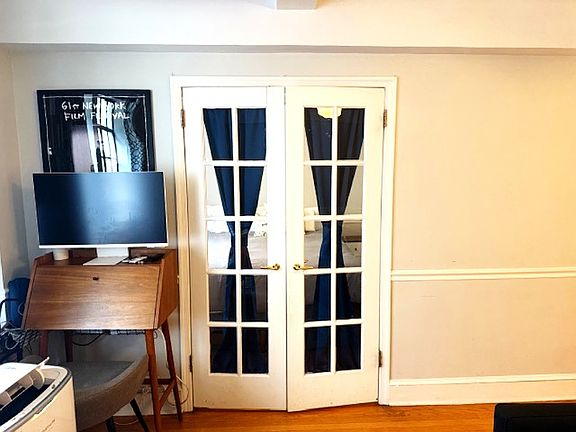 5th image of 314 E 41st St APT 201B