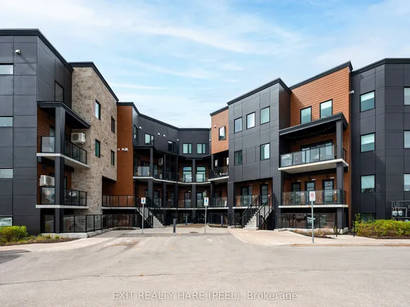 Centre St #17, Orangeville, ON L9W 2W9