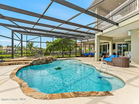 5th image of 142 Windward Way