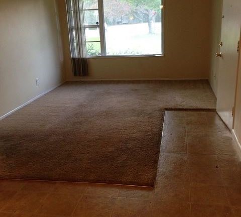 4th image of 1107 Aldrich St NE