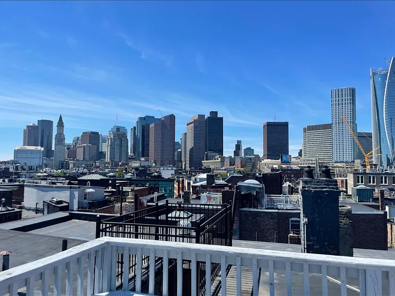 160 Salem St #2 — Photo 6