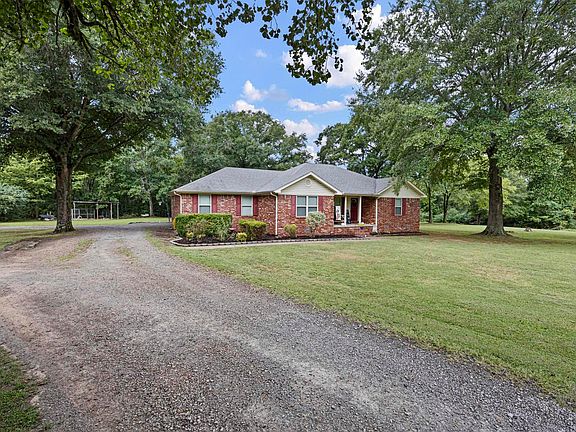 3rd image of 29 Timber Creek Rd