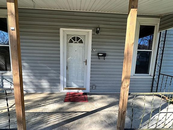 2nd image of 47 Hall St
