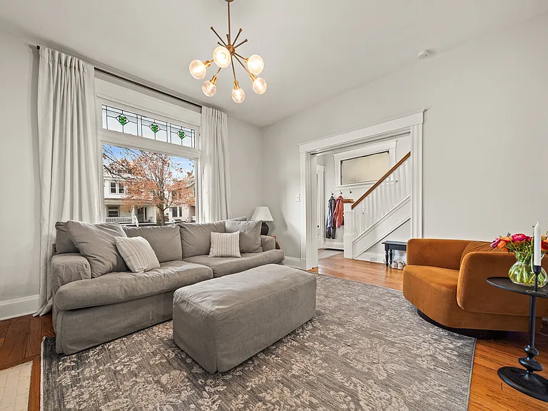 2844 Minot Ave — Photo 6