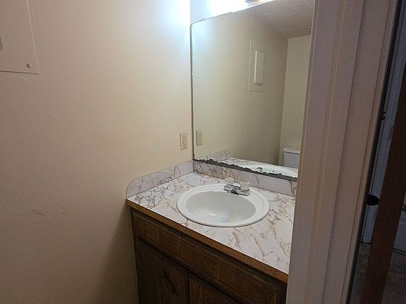 3rd image of 301 N Joplin Ave APT 4
