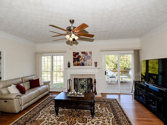 4th image of 2782 Craig Ct