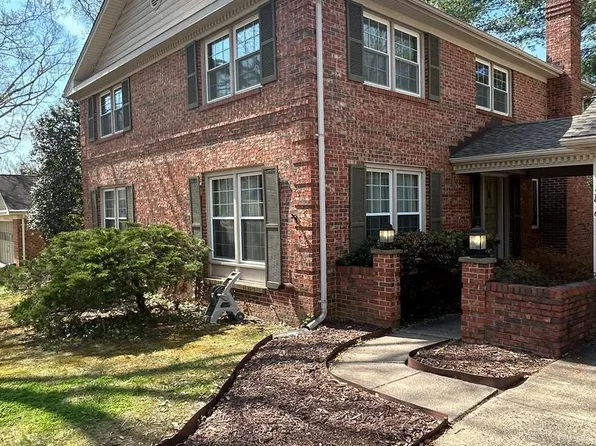 3816 Ridgelea Dr, Fairfax, VA 22031