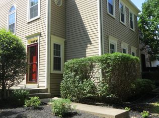 11921 Sentinel Point Ct, Reston, VA 20191