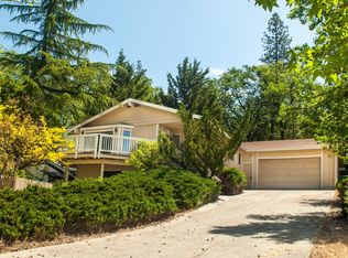 18019 Lake Forest Dr, Penn Valley, CA