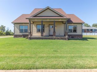 125 Estate Dr, Poplar Bluff, MO 63901