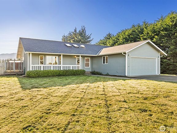 3rd image of 2042 Finn Hall Rd