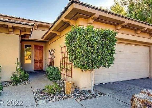 5th image of 28 Emerald Dunes Cir