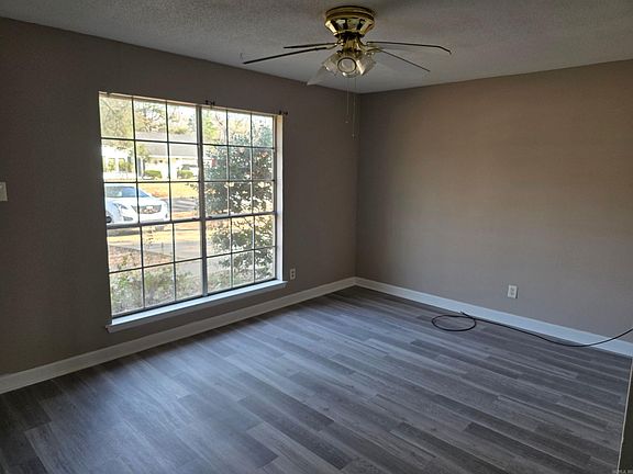 3rd image of 617 Lehman Dr