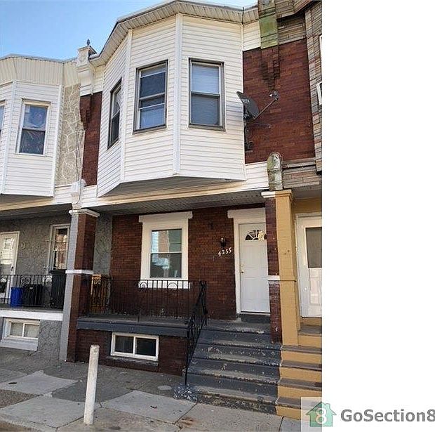 1st image of 4255 N Darien St