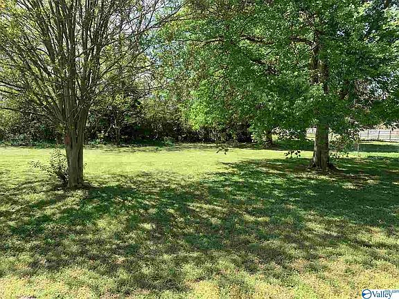 5th image of 128 Dudley Dr