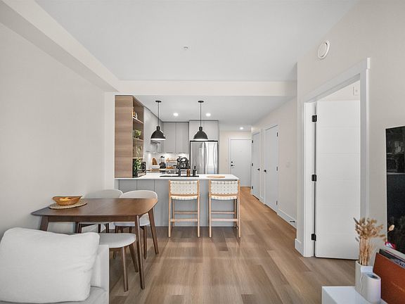 5th image of 10778 138th St #307