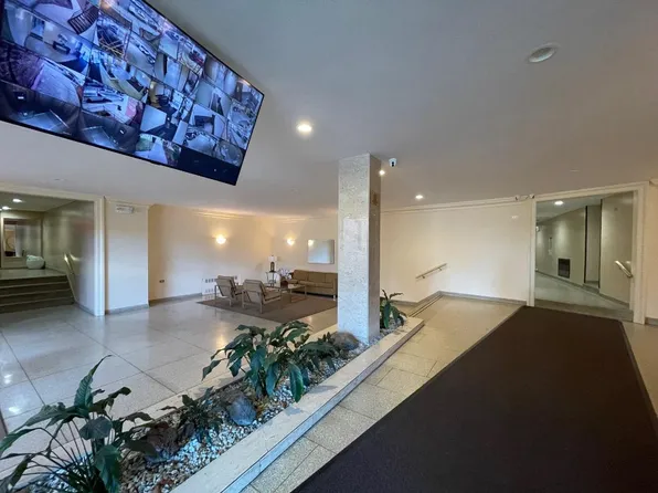 100-25 Queens Boulevard image 11 of 23