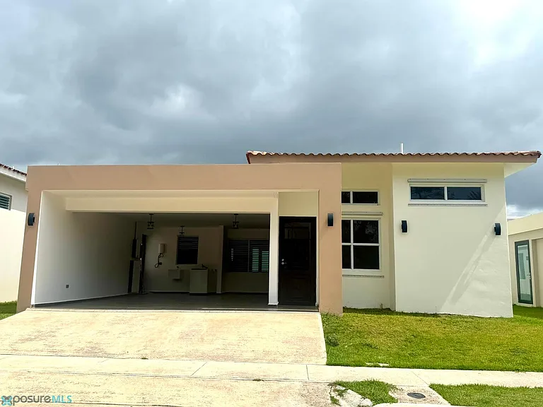 108 Urb Villas De Sotomayor — Photo 1