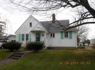 819 E Walnut St, Summitville, IN 46070