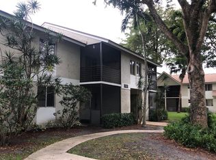 702 Gardens Dr APT 105, Pompano Beach, FL 33069