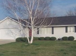 919 Gerard Dr, Green Bay, WI 54302