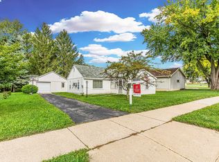 220 Lincoln Ave, Stoughton, WI 53589