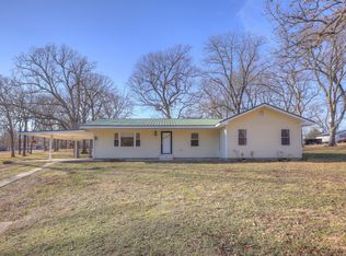 13704 Monark Dr, Neosho, MO 64850