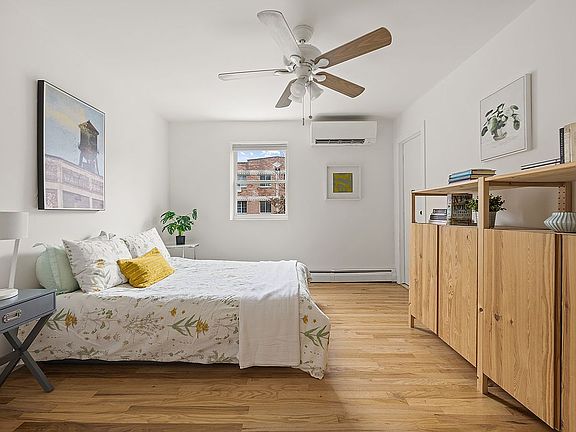 4th image of 361 Franklin Ave #2