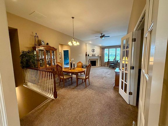 4th image of 49626 Wayburn Dr
